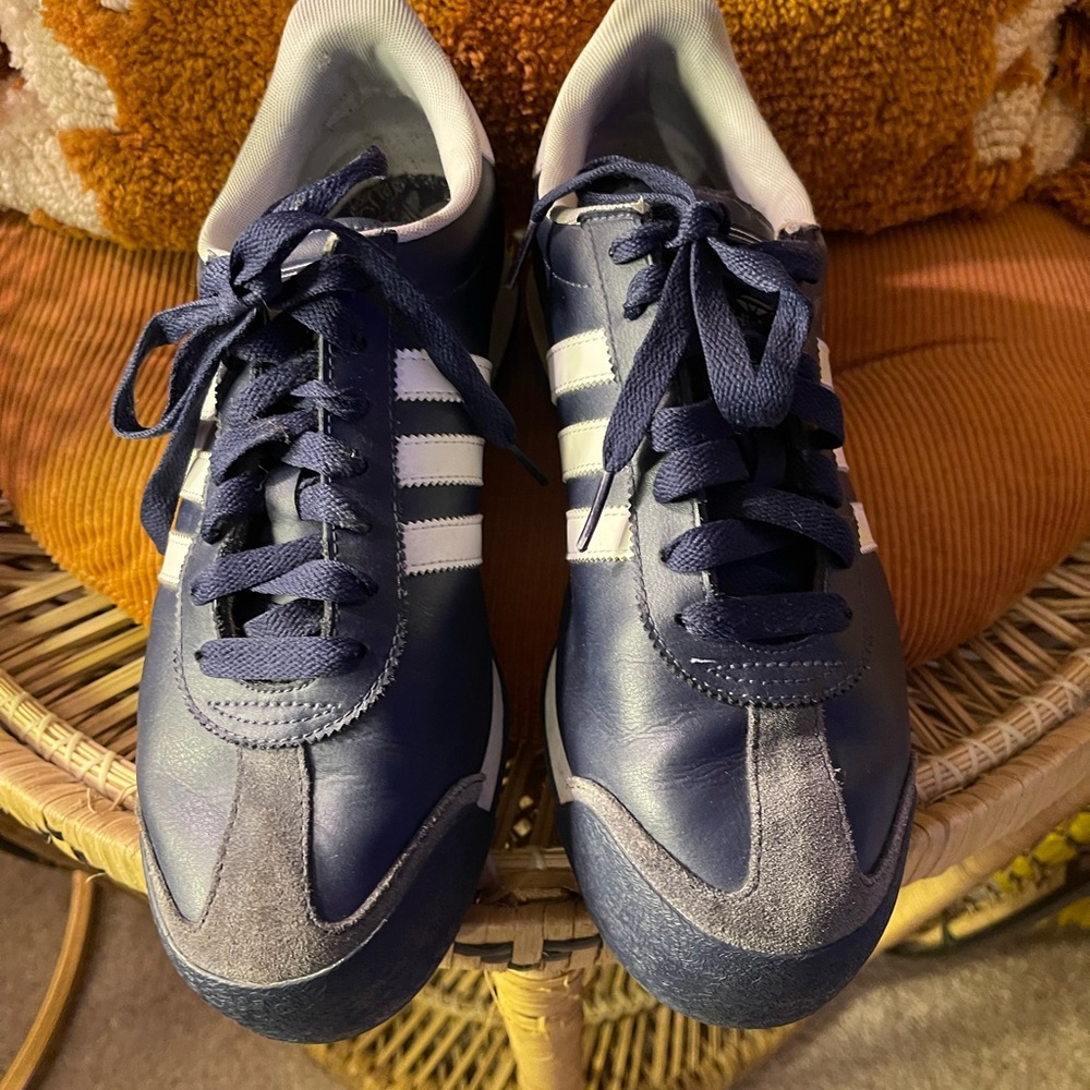Men’s Adidas Samoa Navy Blue Sneakers EUC Size 8.5 Preppy, Academia, Blokecore
